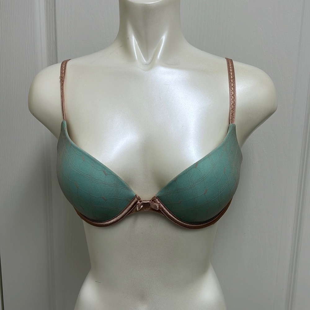 Beautiful Lily of France bra size 36B